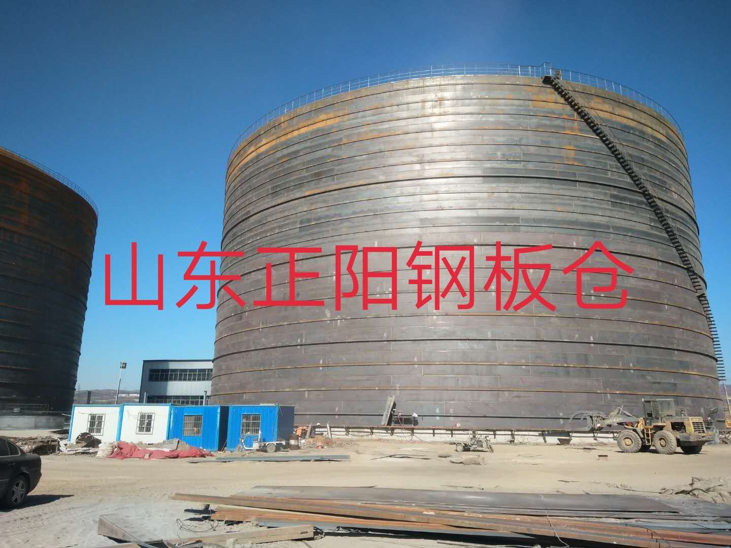 幸福路街道钢板仓的功能及特点